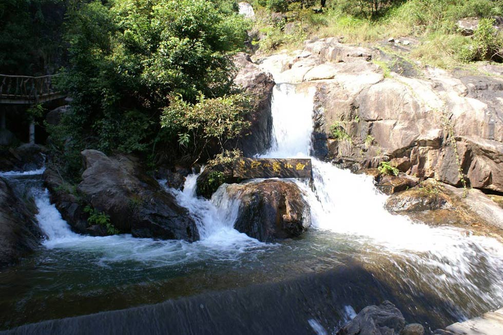 置身大天然，享受生涯乐趣，伴侣情深谊沉