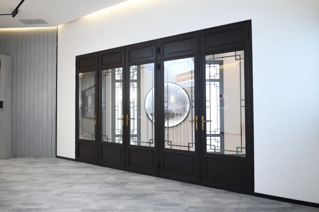 发现一扇好窗 | 来点花腔，剪一窗景致如画